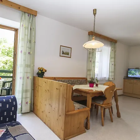 アパート Trinker *